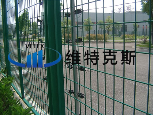 工業(yè)滑升門